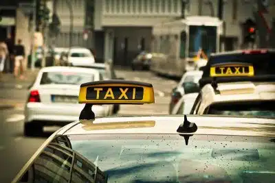 Comment réserver un taxi conventionné