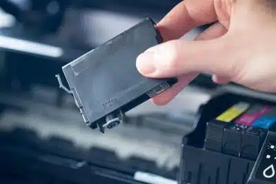 Quelle est la différence entre les cartouches d'encre et le toner