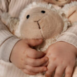 Doudou de naissance : entre savoir-faire, qualité et émotion