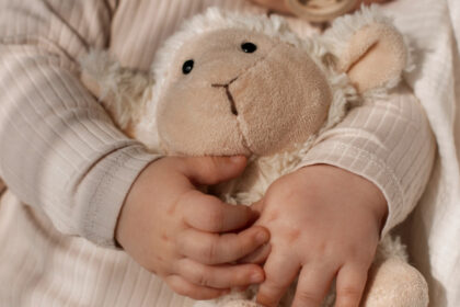 Doudou de naissance : entre savoir-faire, qualité et émotion