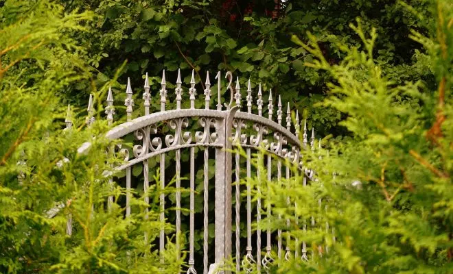 portail en fer forgé pour une maison